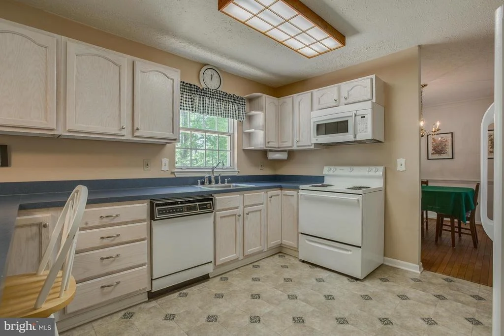 Photo of 9549 RED APPLE LANE
