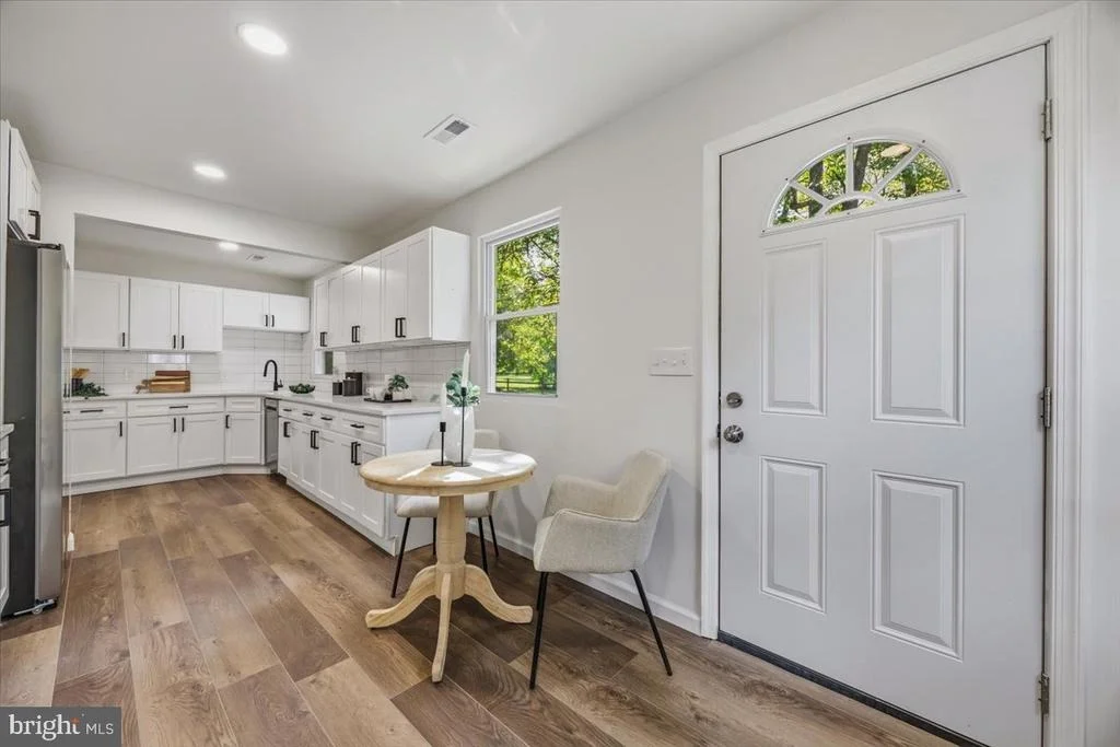 Photo of 714 E PASADENA ROAD