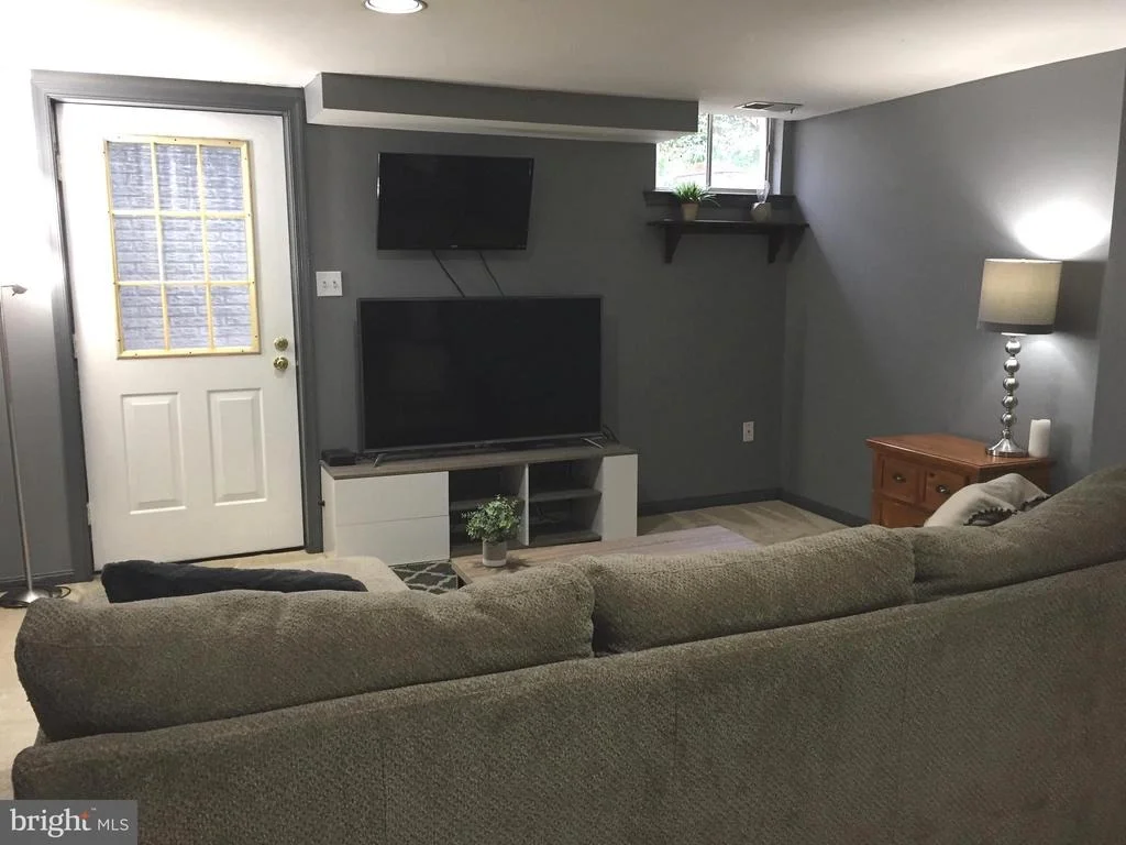 Photo of 7233 CARRIAGE HILL DRIVE