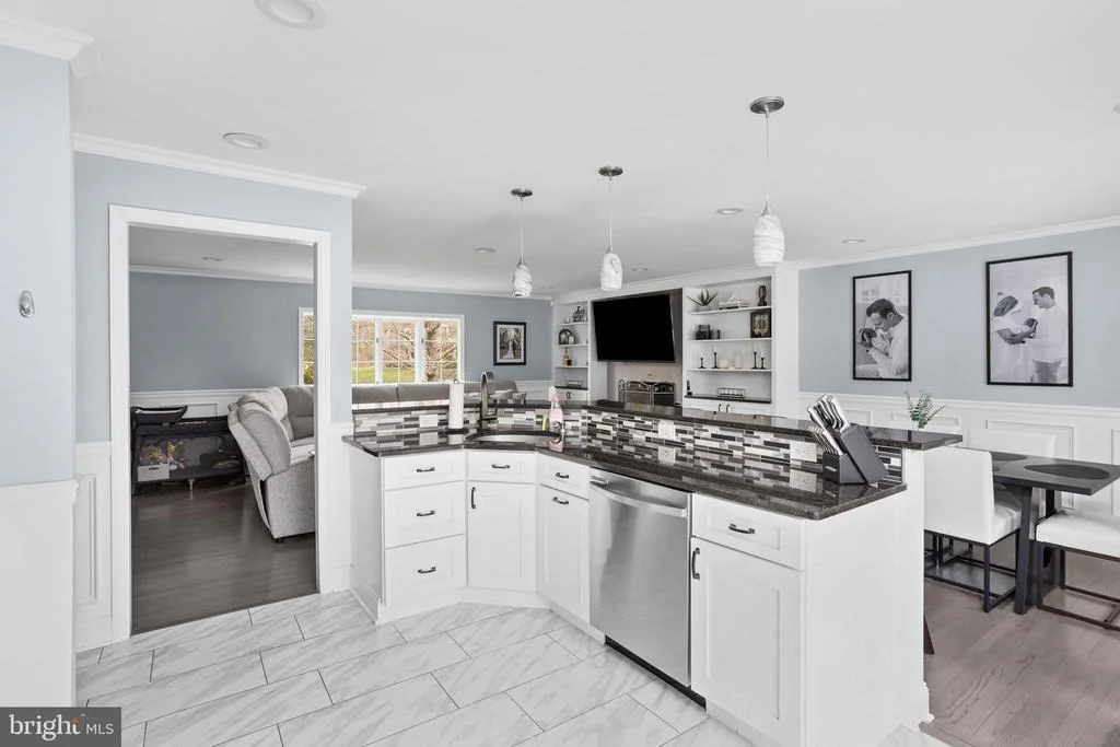 Photo of 115 EDGEBROOK ROAD
