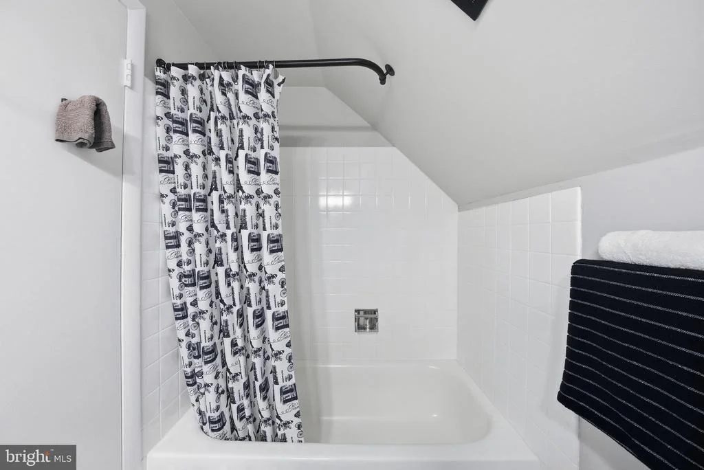 Photo of 12109 ROCKLEDGE DRIVE