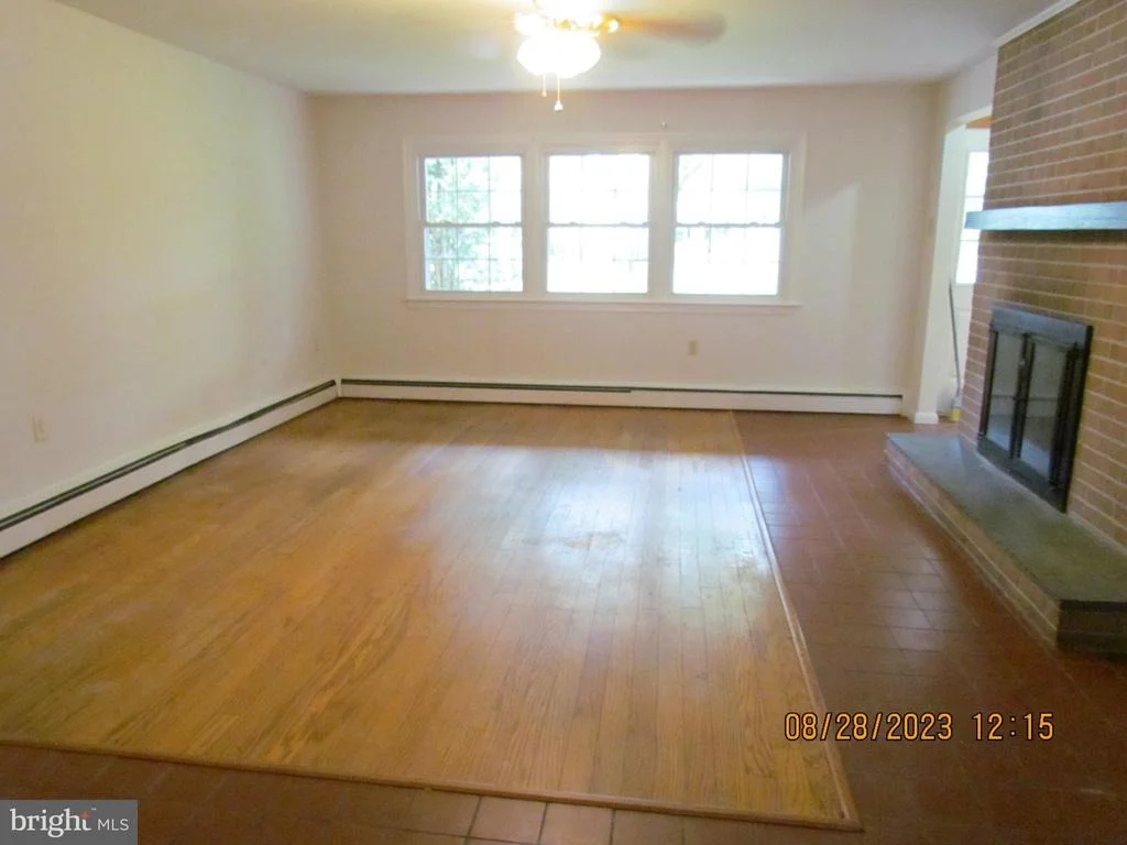 Photo of 126 SHADOW COURT
