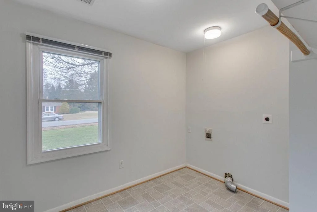 Photo of 3823 MODE STREET