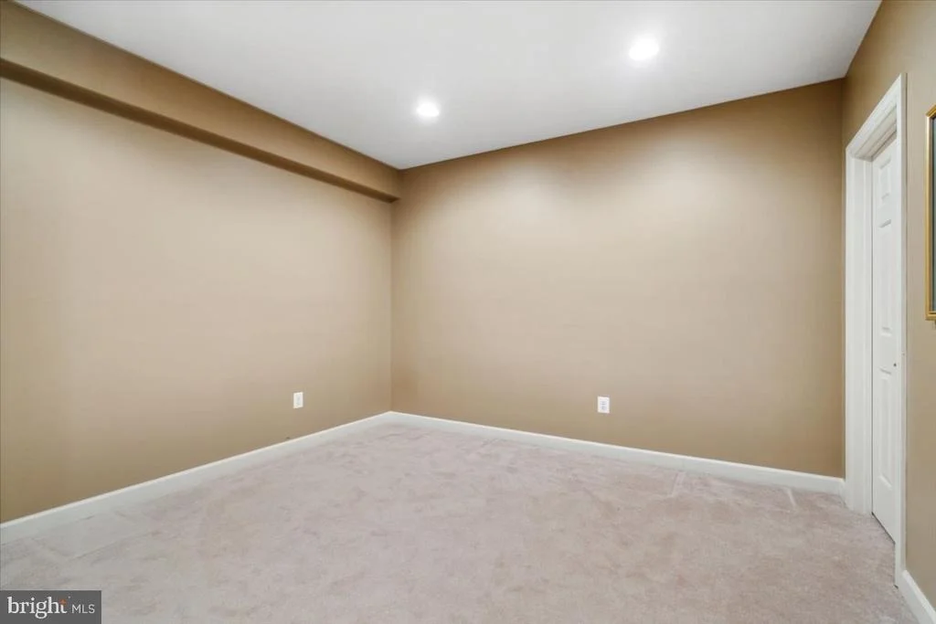 Photo of 9315 ELGIN LANE