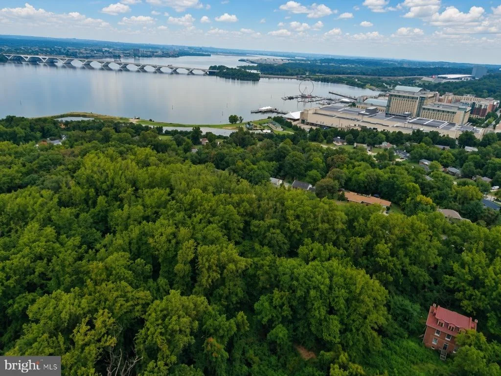 Photo of 610 RIVER BEND ROAD