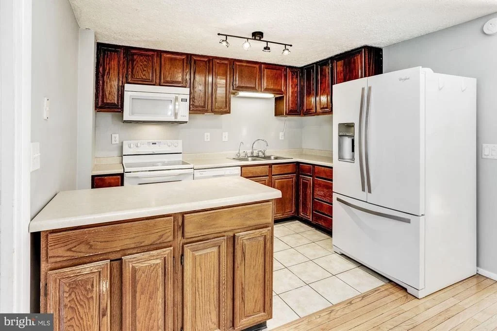 Photo of 6794 SINGLETREE COURT