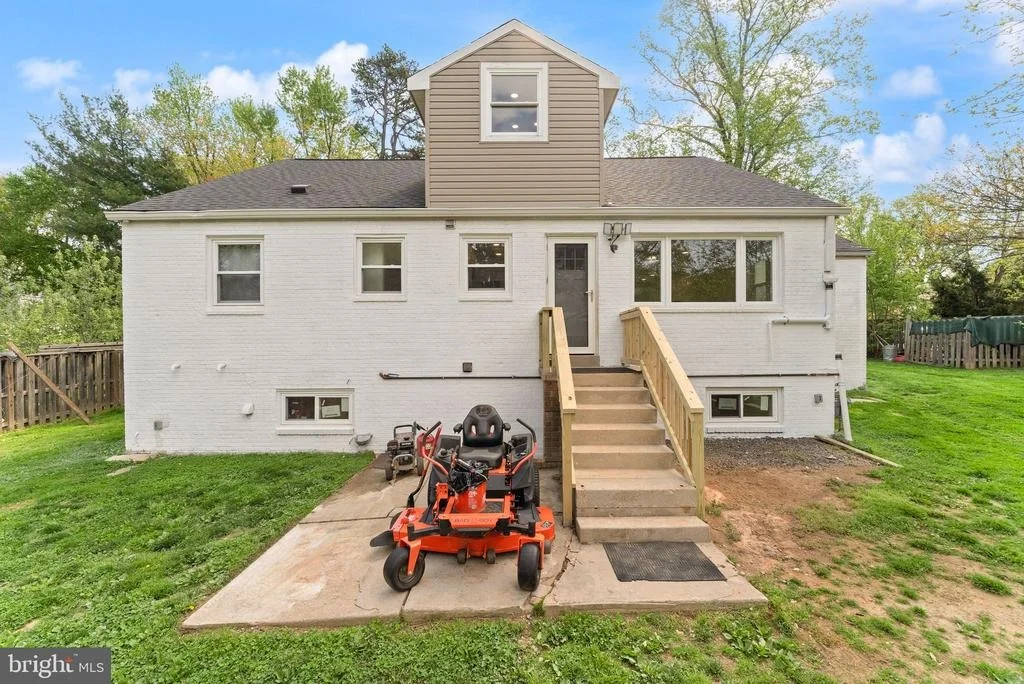 Photo of 4418 GILBERTSON ROAD