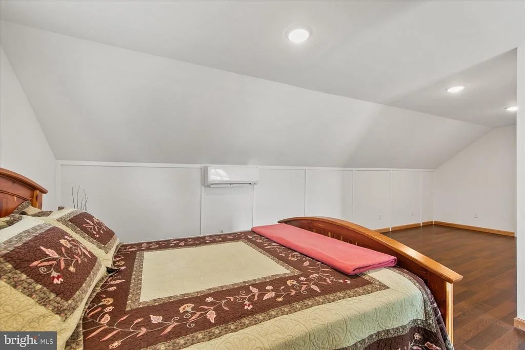 Photo of 28880 HUDSON ROAD