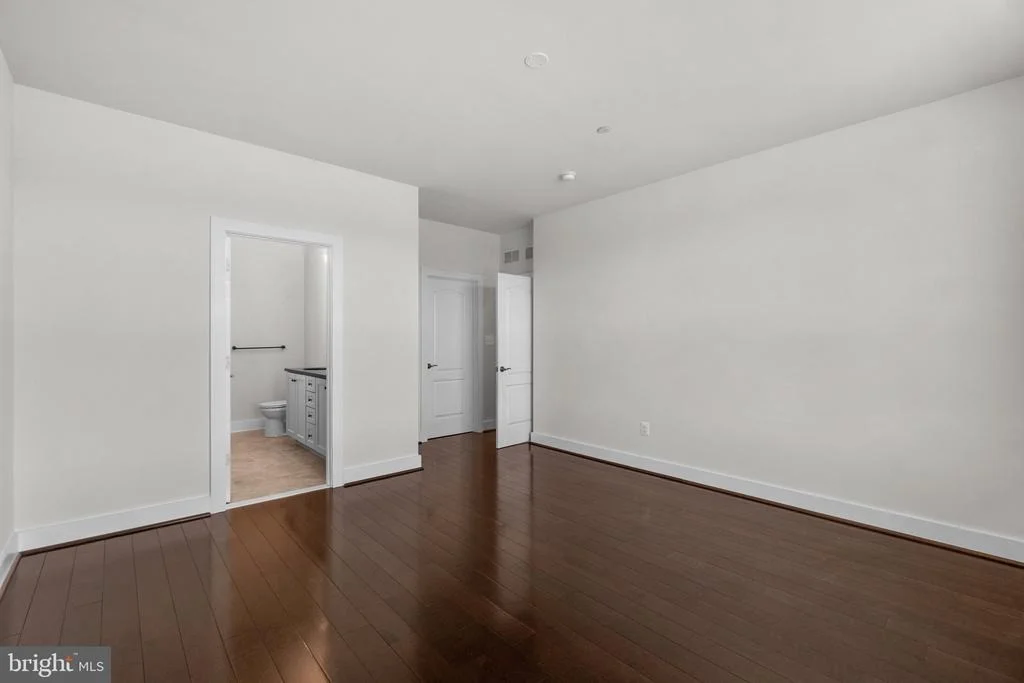 Photo of 28 GAINES MILL CIRCLE