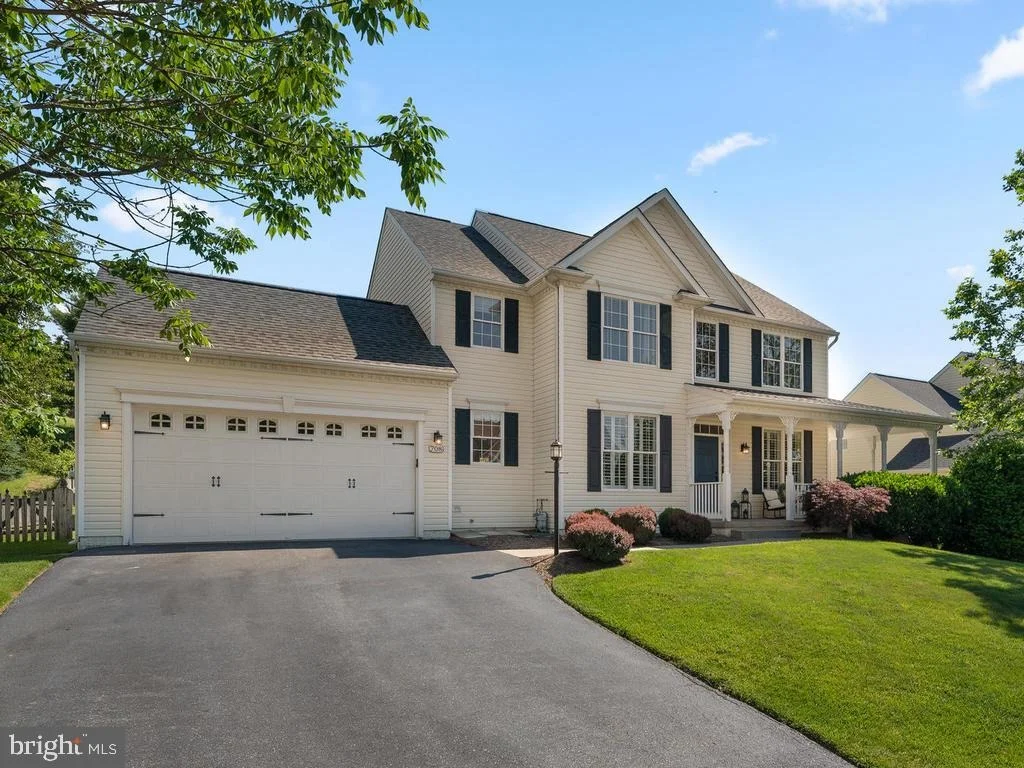 Photo of 708 LONGBOW ROAD