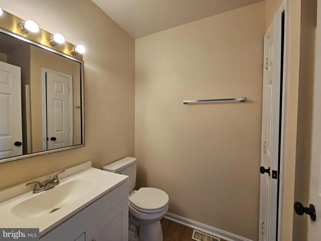 Photo of 1405 BANTRY LANE