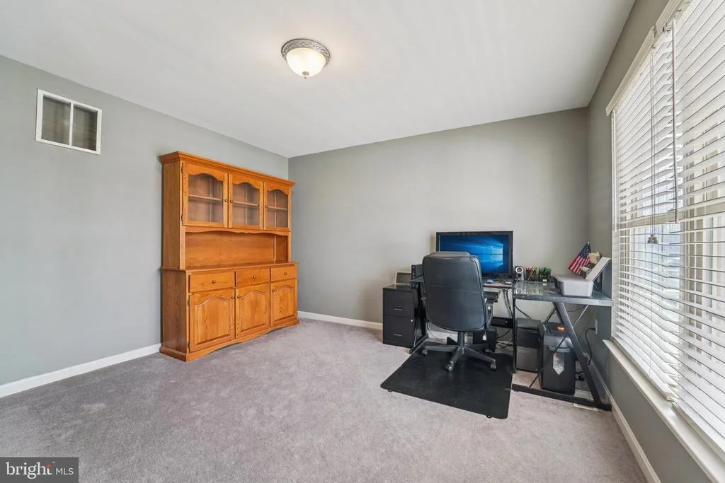 Photo of 1005 GULLO ROAD