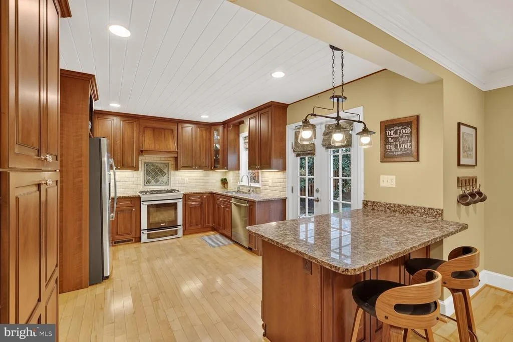 Photo of 10115 GATES AVENUE