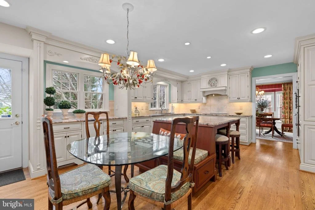 Photo of 17702 GLOBE THEATRE DRIVE