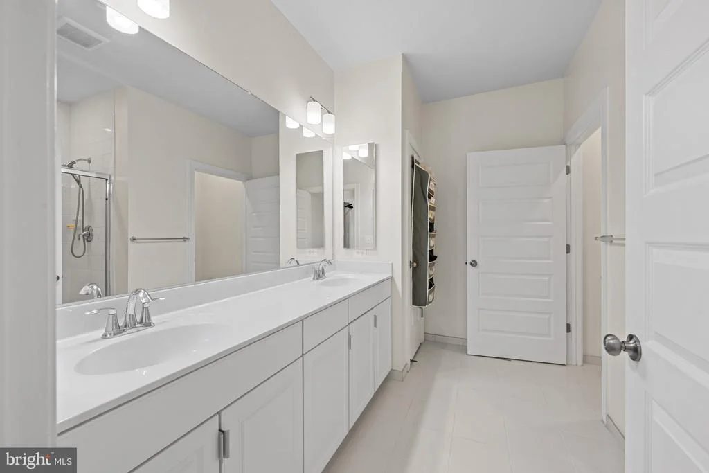 Photo of 6119 SAVANNAH DRIVE