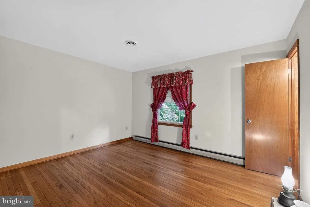 Photo of 9810 WOODSBORO ROAD