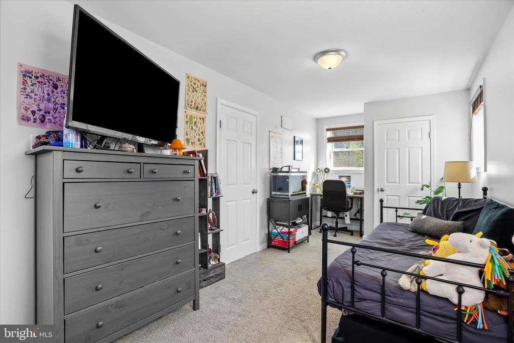 Photo of 21609 KELSO DRIVE