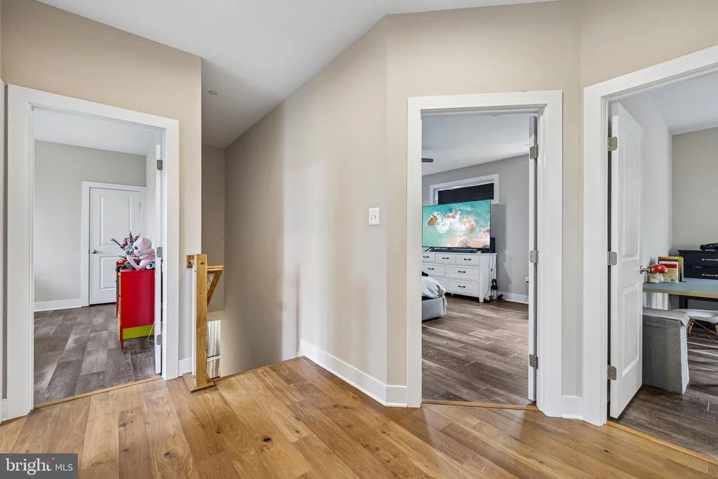 Photo of 1310 HOOK ROAD