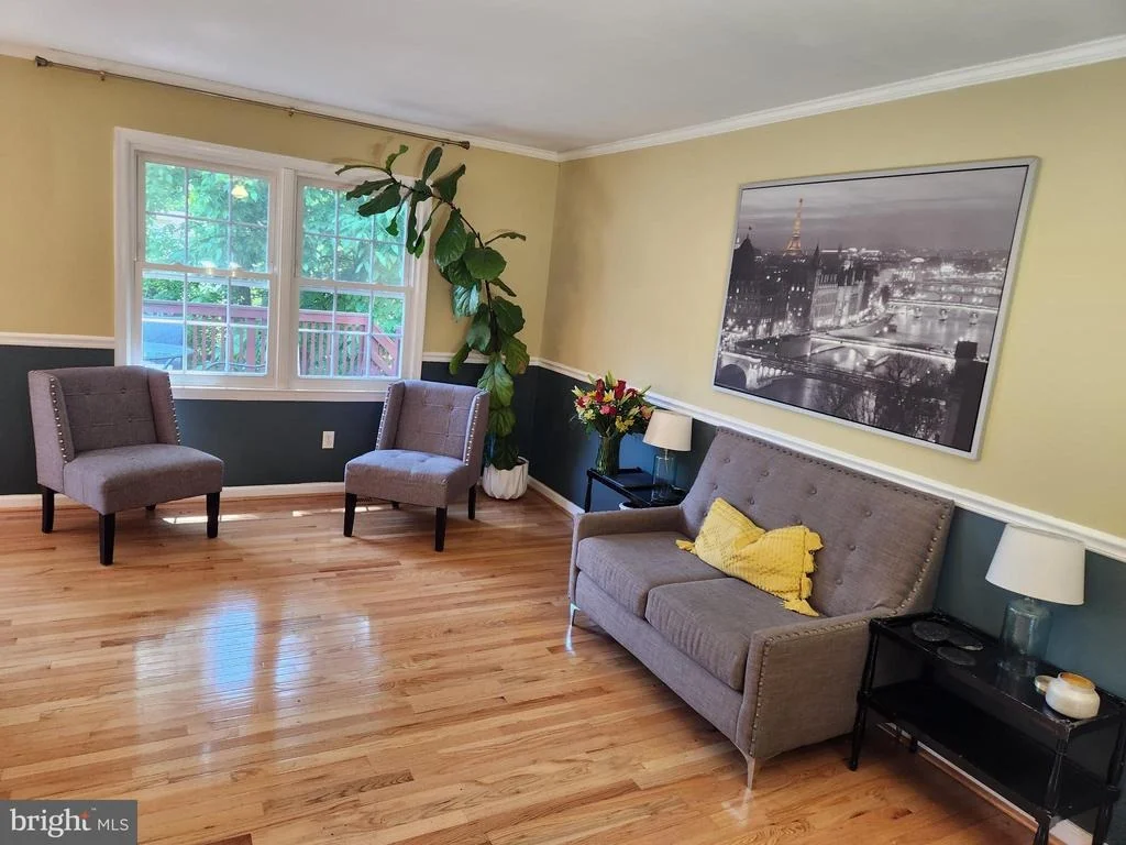 Photo of 9621 PODIUM DRIVE