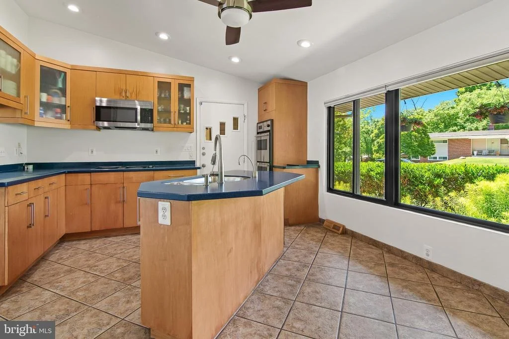 Photo of 6105 IVYMOUNT ROAD