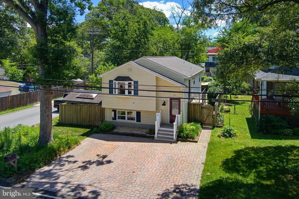 Photo of 601 CENTER DRIVE