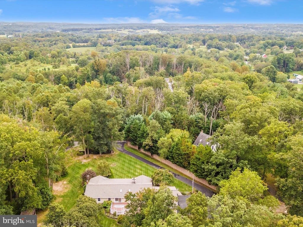 Photo of 6119 DAVIS ROAD