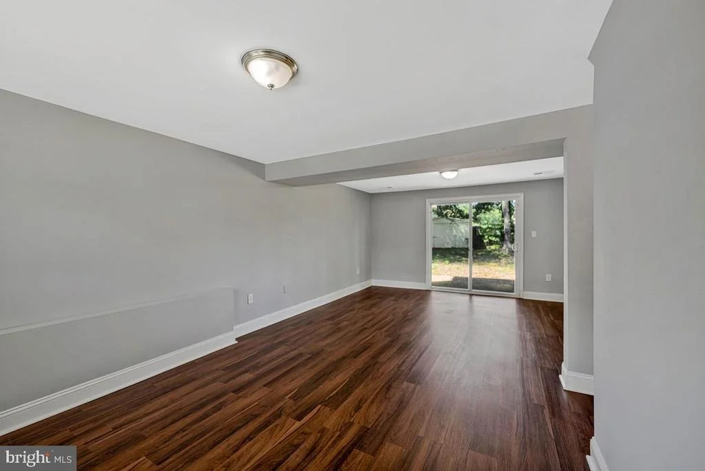 Photo of 409 UNIVERSITY DRIVE