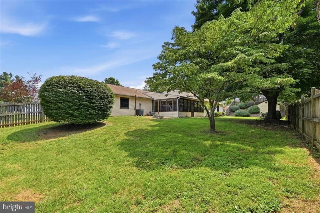 Photo of 7434 CEDAR KNOLLS DRIVE