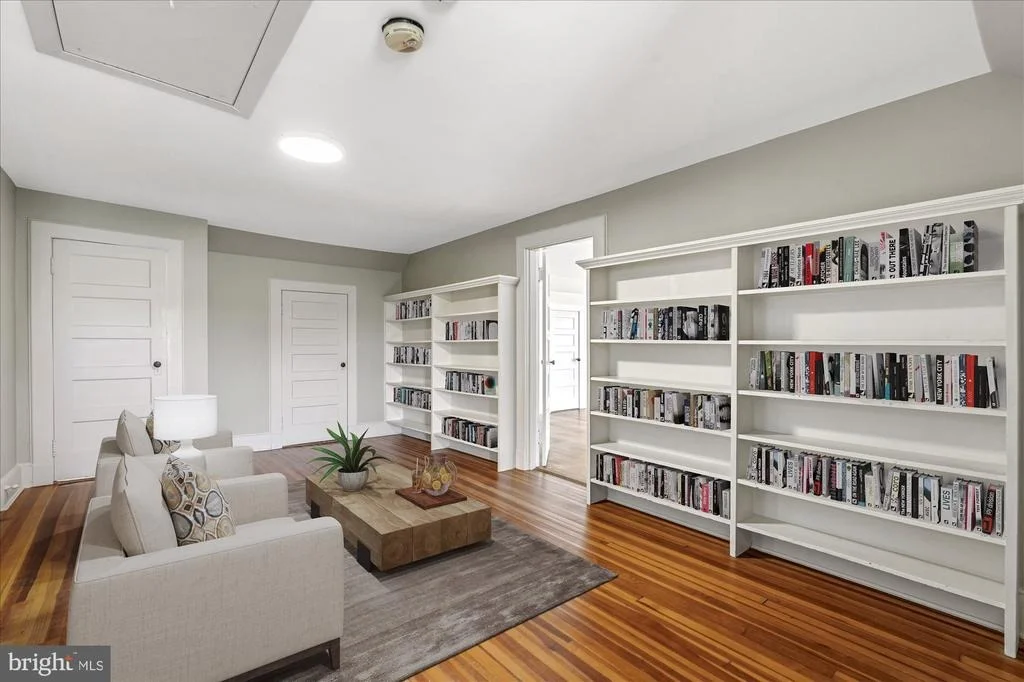 Photo of 5 CHEVY CHASE CIRCLE