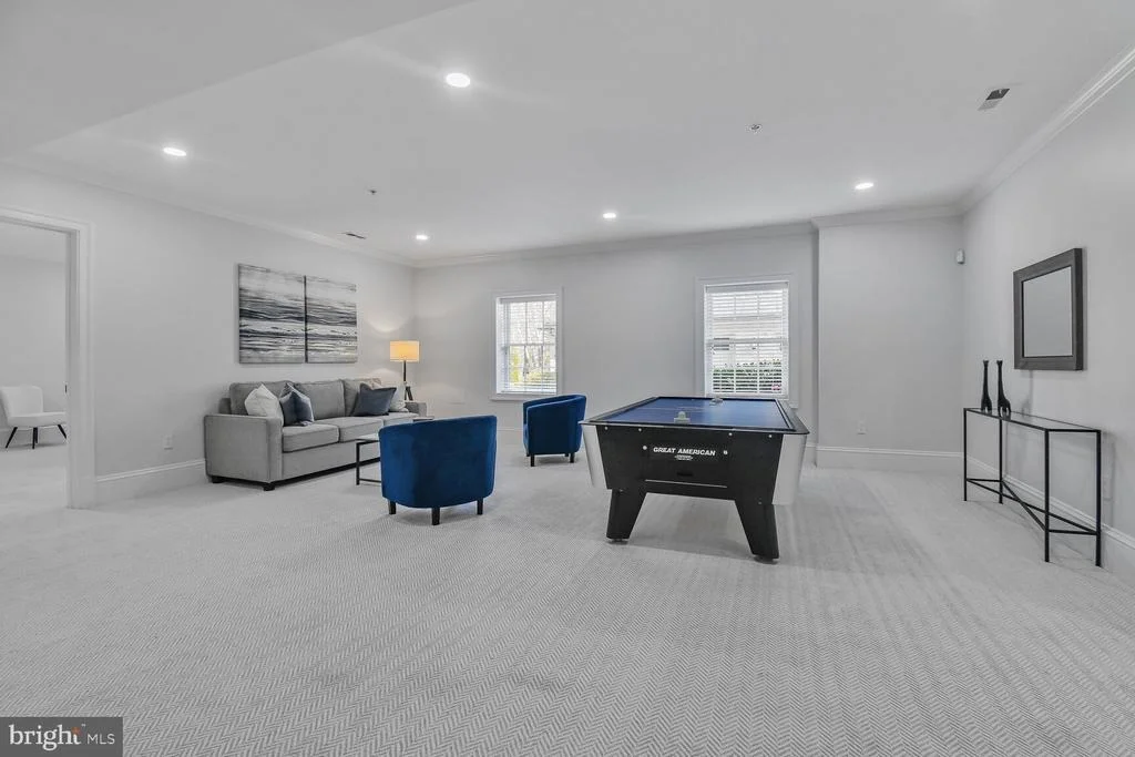 Photo of 1935 FOXVIEW CIRCLE NW
