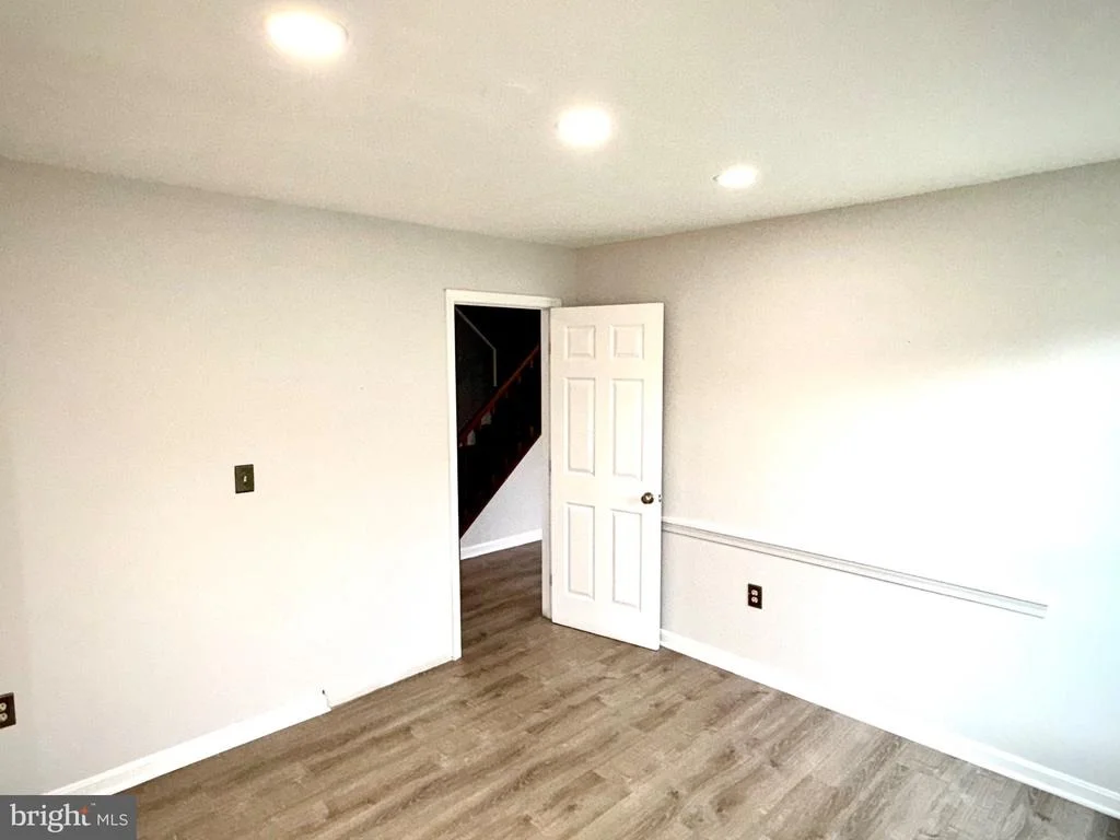 Photo of 9348 CREEKVIEW DRIVE