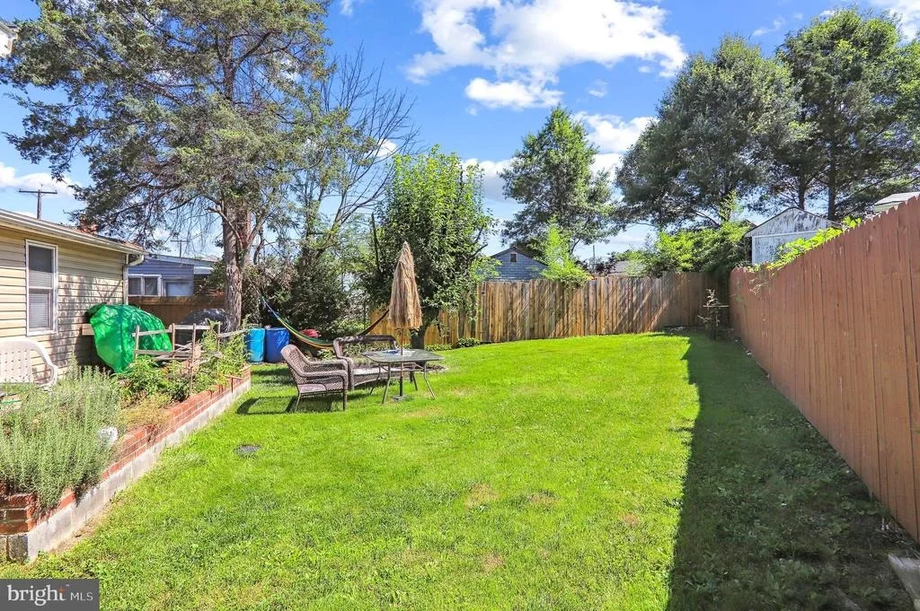Photo of 6914 LEYTE DRIVE