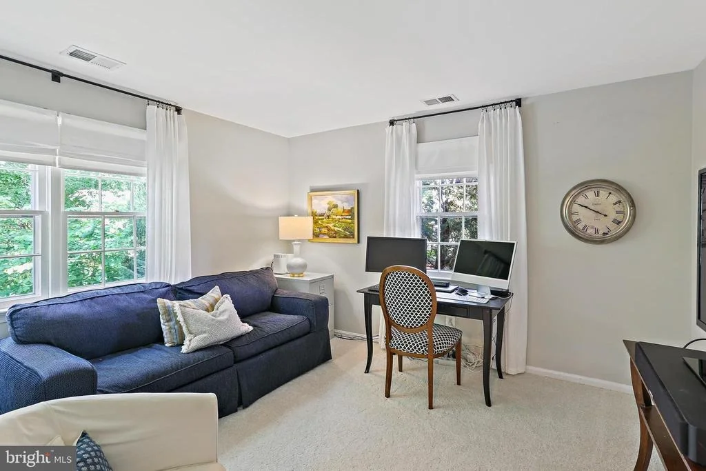 Photo of 8112 COACH STREET