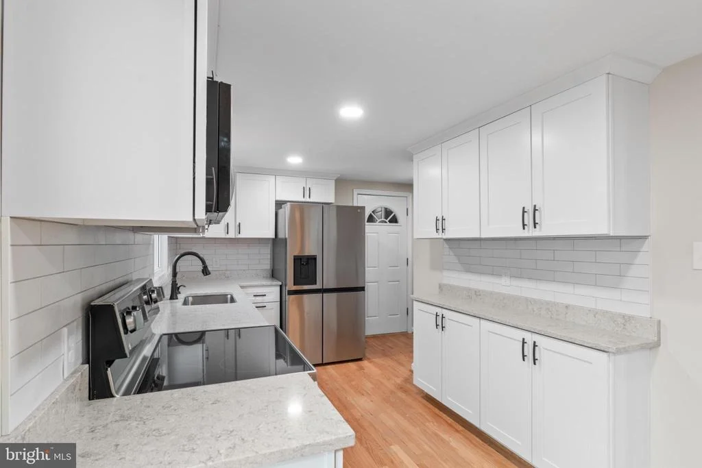 Photo of 6411 FULMER ROAD