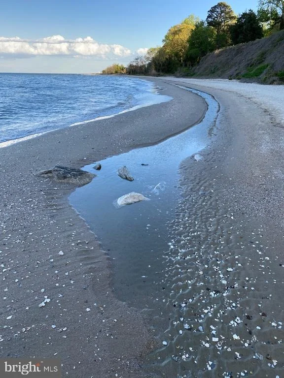 Photo of 1146 CALVERT BEACH ROAD