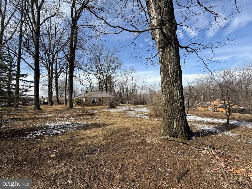 Photo of 1024 CHERRYTOWN ROAD