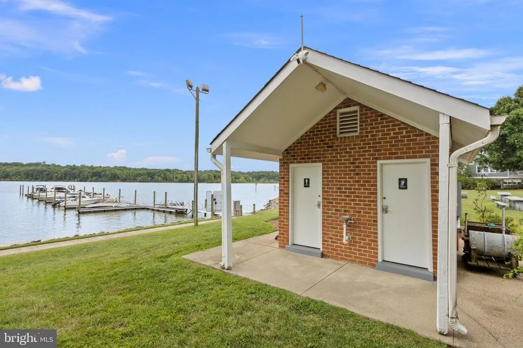Photo of 9352 MOUNT VERNON CIRCLE