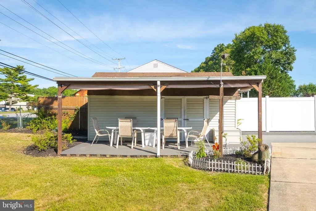 Photo of 417 NOLLMEYER ROAD