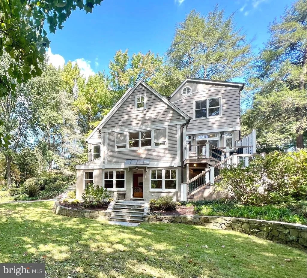 Photo of 1118 DALE DRIVE