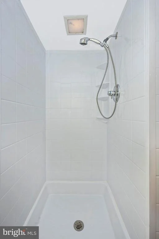 Photo of 25805 RIDGE ROAD
