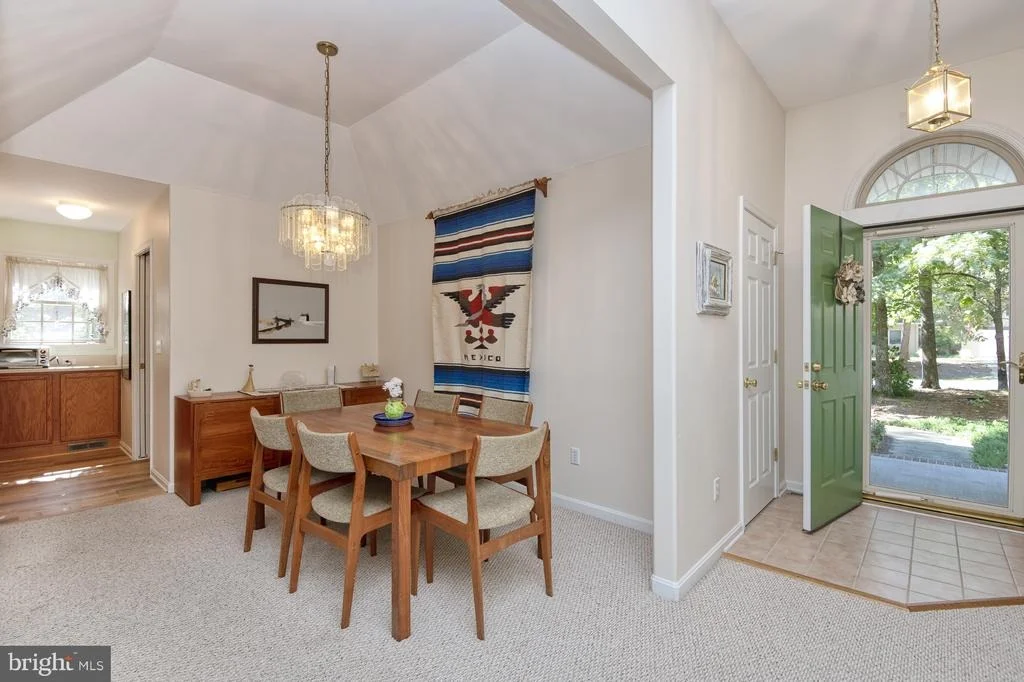 Photo of 23523 HOLLY CIRCLE