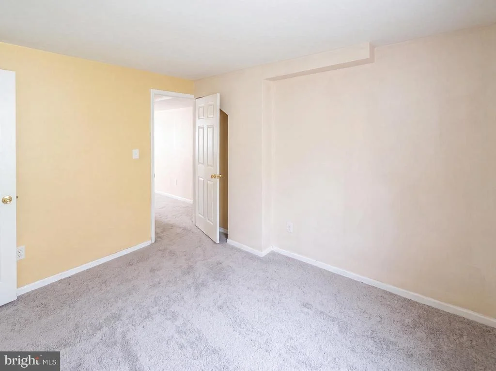 Photo of 32 LEENA LANE