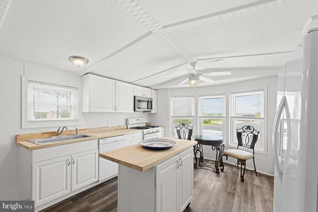 Photo of 35602 BAYVIEW DRIVE