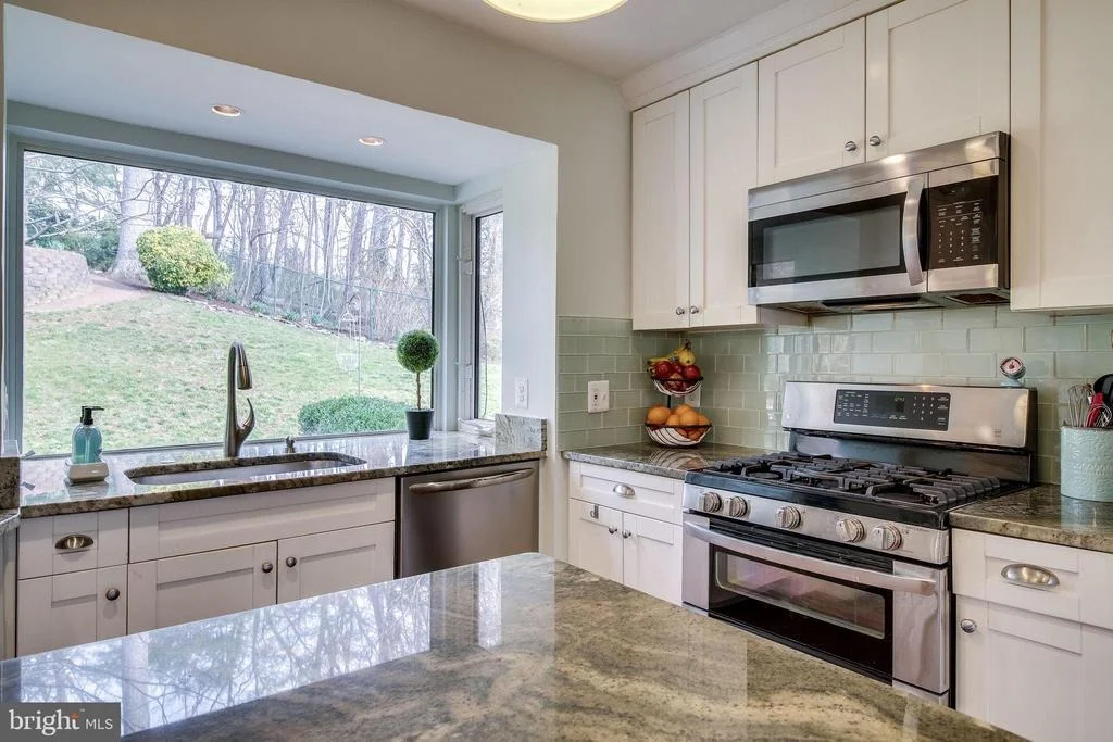 Photo of 919 JUNIPER PLACE