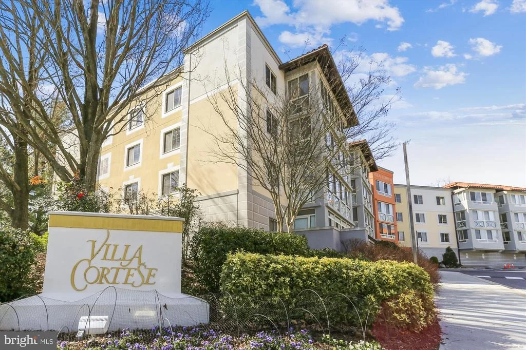 Photo of Unit 205 at 14809 PENNFIELD CIRCLE