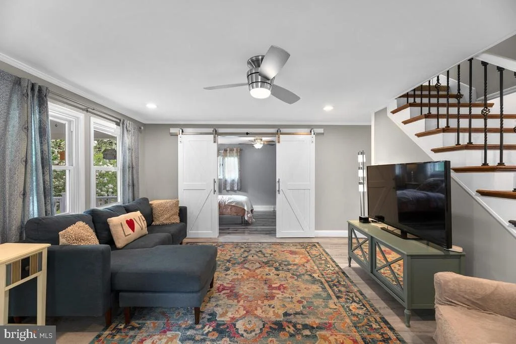 Photo of 607 REST AVENUE