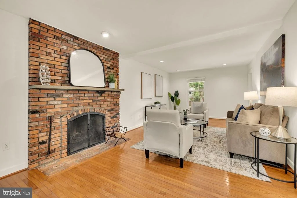 Photo of 12114 GREENLEAF AVENUE