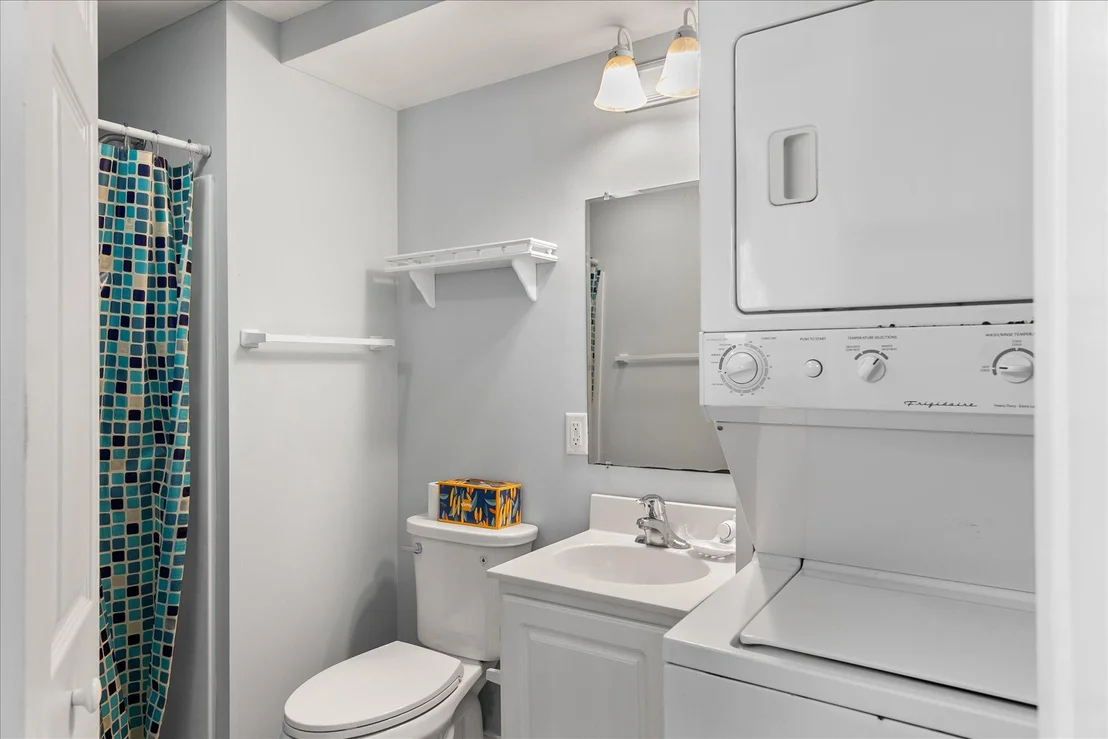 Photo of 16 DELAWARE AVENUE