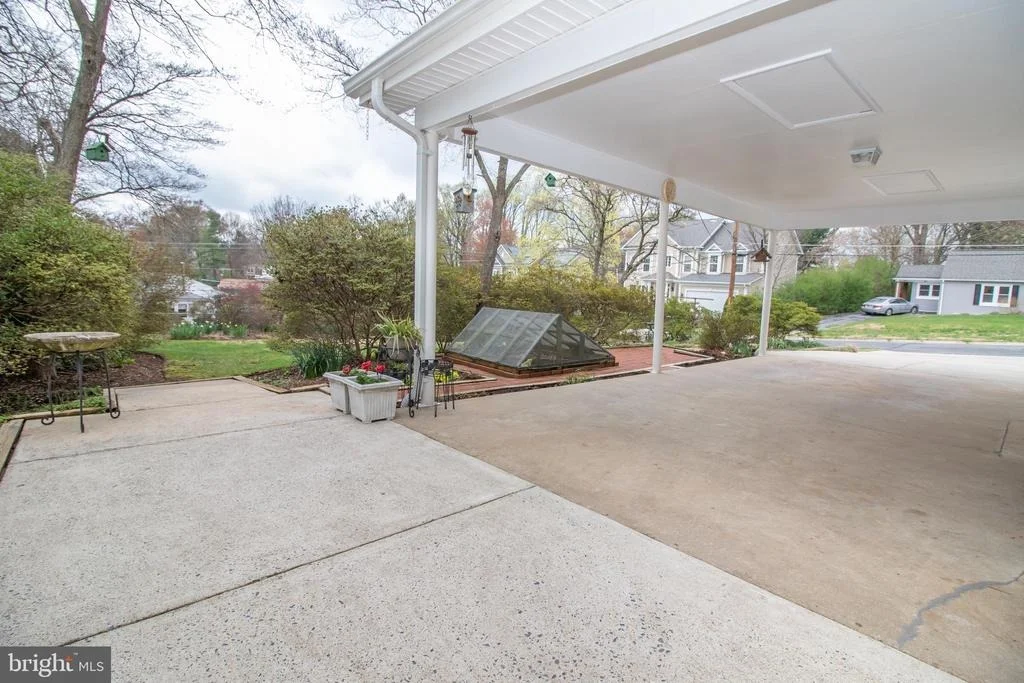 Photo of 11500 KENTON DRIVE