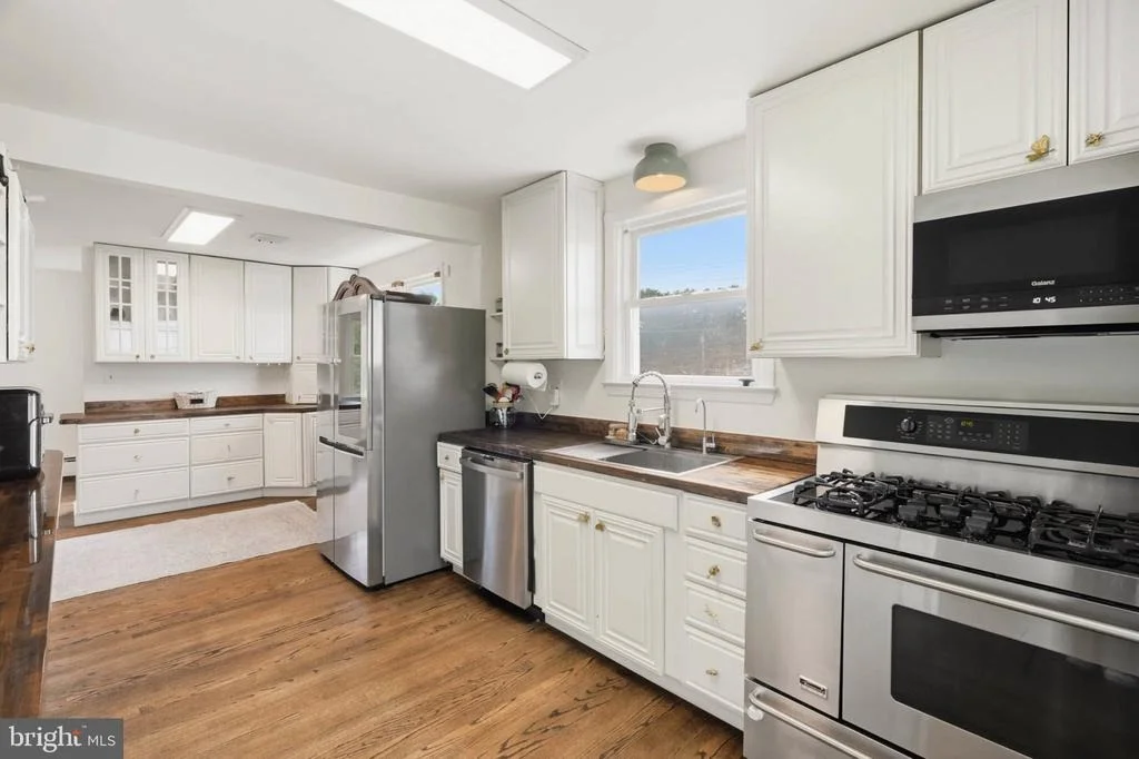 Photo of 6102 HANOVER ROAD